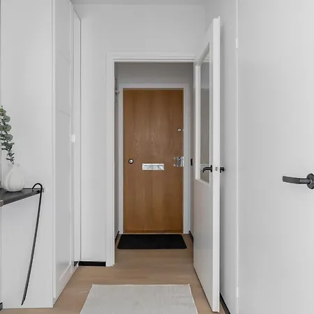 Lux Eight, 2-bedroom Centrum 公寓